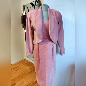 Danier Suede Dress and Blazer Set in Pink - Small - Like New